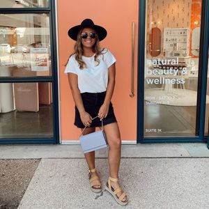 Meet your Posher, Victoria